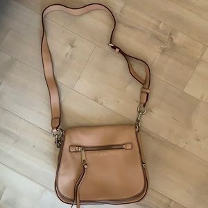 Marc jacobs leather saddle crossbody bag